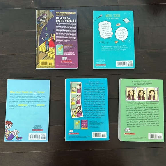 Tween graphic novel bundle Smile, Positively Izzy, Sisters, Real Friends, Drama - Picture 2 of 8